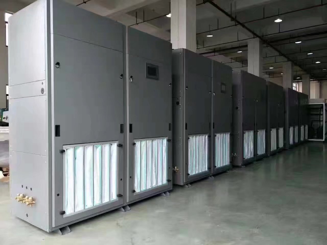 <a href=http://www.hg970.cn/news_article?news_id=223>機(jī)房空調(diào)</a>